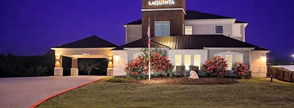 La Quinta Inn & Suites by Wyndham Kerrville