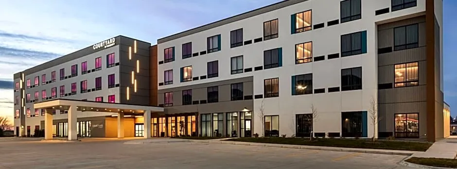 Courtyard by Marriott Bettendorf