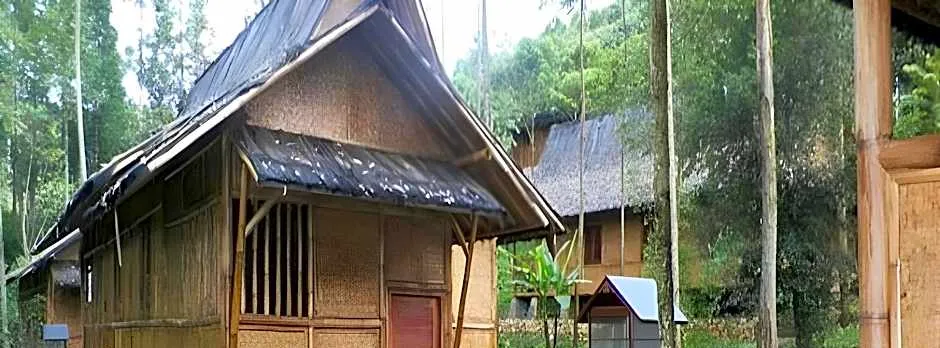 Villa Kampung Karuhun Sutan Raja