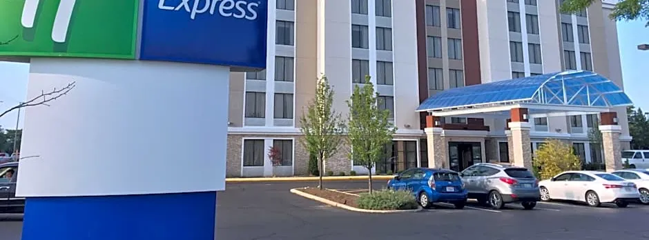Holiday Inn Express Arlington Heights By IHG