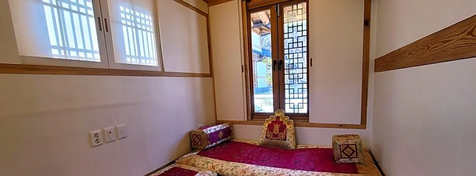 Chaehyodang Hanok Stay
