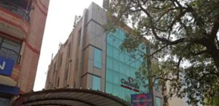 FabHotel Broadway Inn Nehru Place
