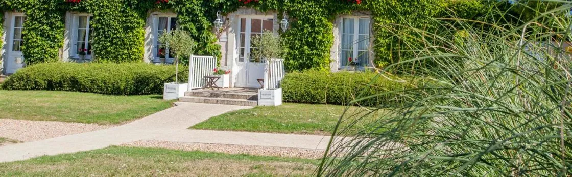 Le Fleuray Hotel and Restaurant