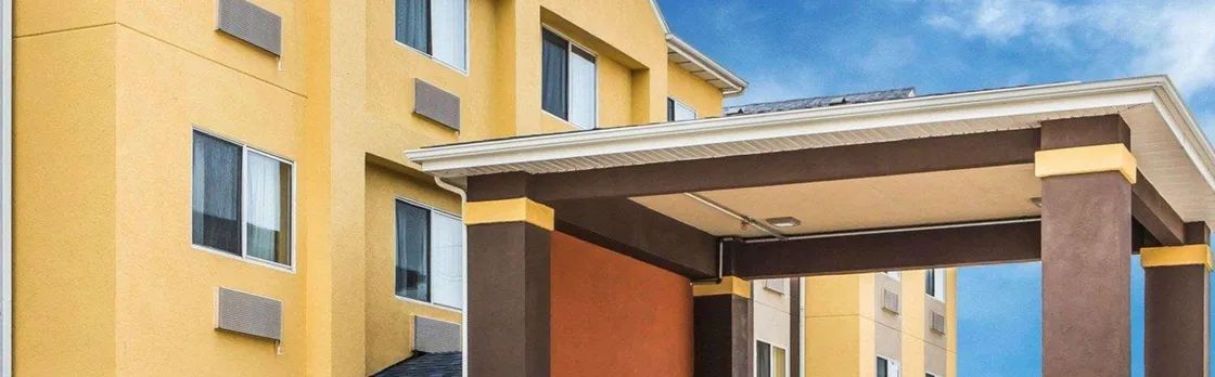 Comfort Inn & Suites Waterloo - Cedar Falls