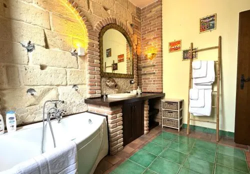 Casa Chiara, roof terrace, 100m to the historical center