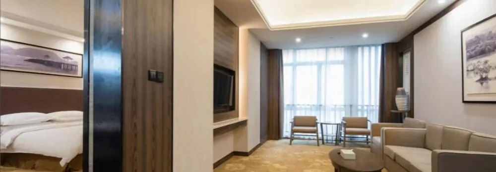 Auden International Hotel