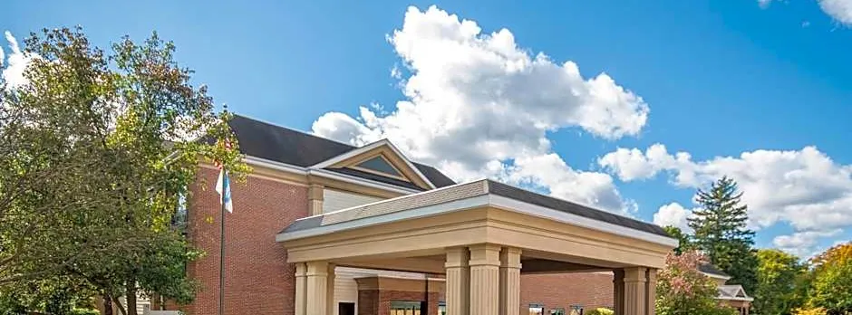 Hampton Inn East Aurora