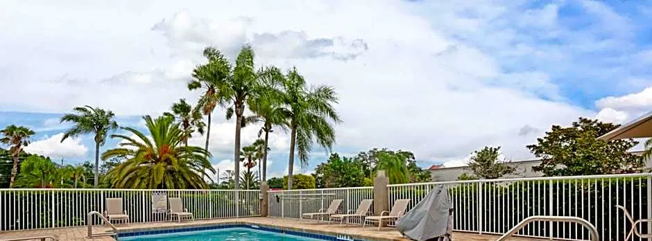 Best Western Edgewater Inn