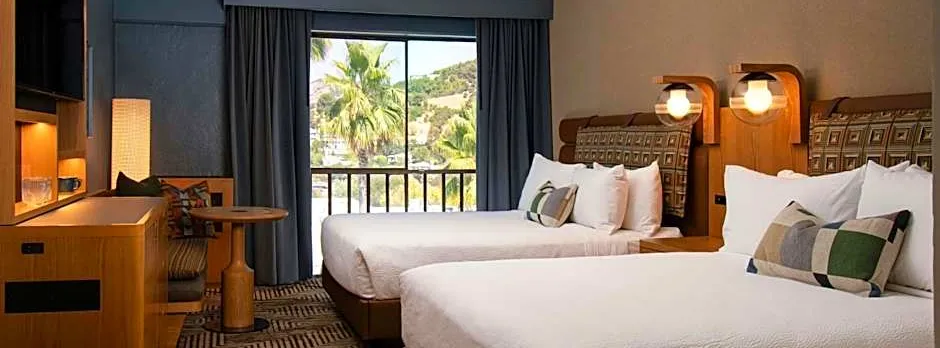 Marin Hilltop Hotel