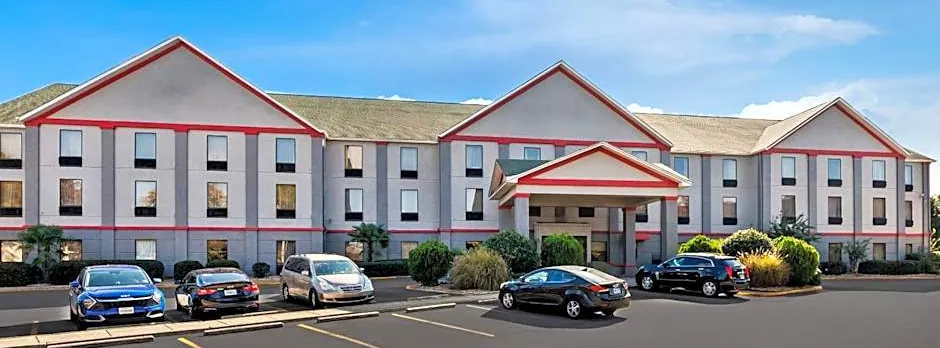 Red Roof PLUS+ & Suites Atlanta Airport South