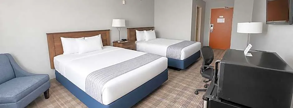 AmericInn by Wyndham Minot