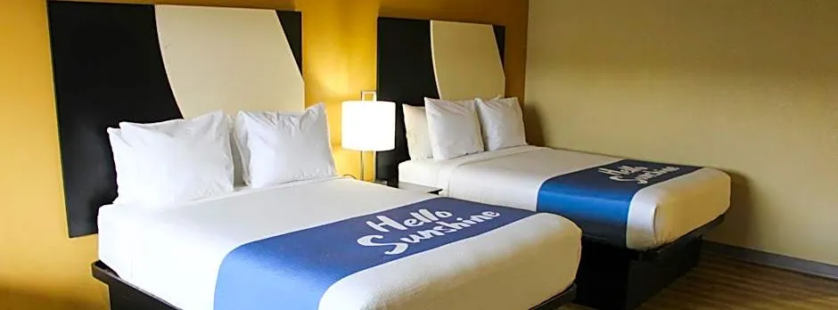 Days Inn by Wyndham Bend
