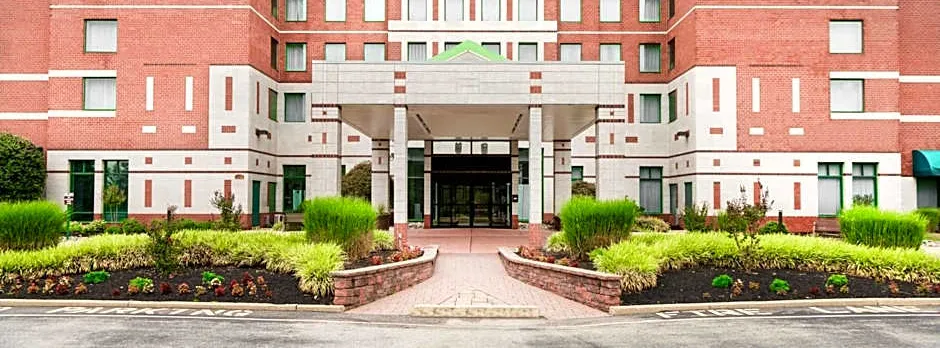DoubleTree Suites by Hilton Hotel Philadelphia West