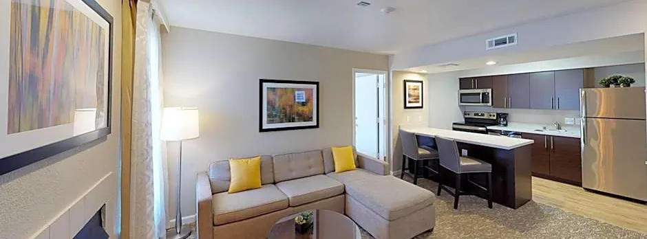Chase Suites Hotel In Newark