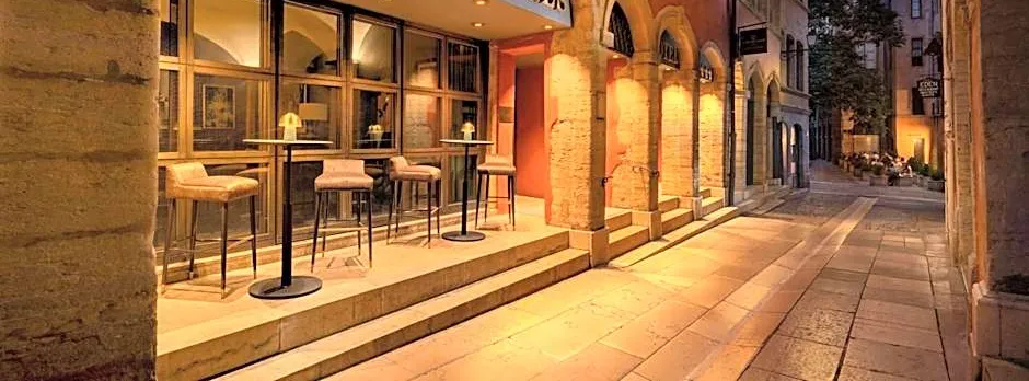 Cour des Loges Lyon, a Radisson Collection Hotel