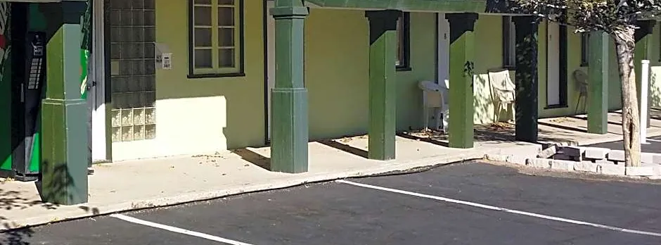 El Portal Motel