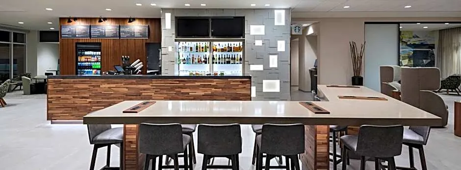 Courtyard by Marriott Jackson Madison