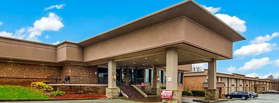 Comfort Inn & Suites Pittsburgh Fox Chapel