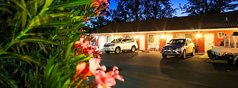 Akuna Motor Inn and Apartments