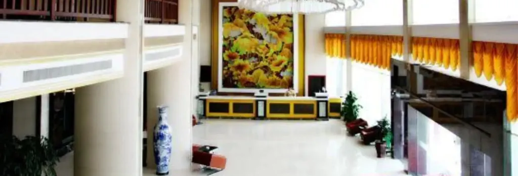 Promenade Hotel