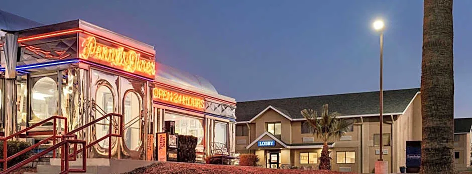 Travelodge by Wyndham Yuma
