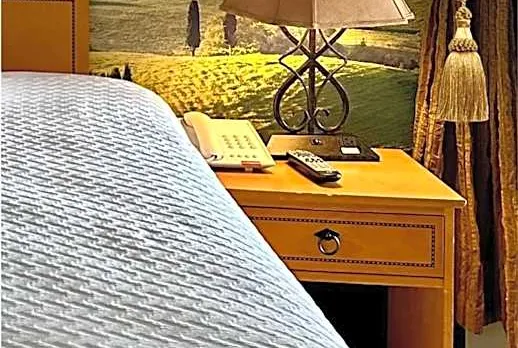 Chardonnay Lodge
