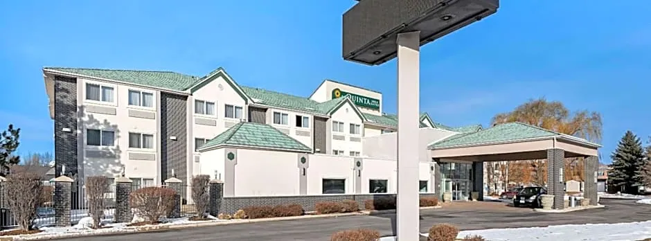 La Quinta Inn & Suites by Wyndham Logan