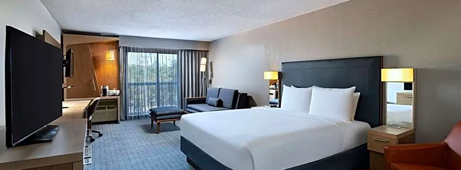 Courtyard by Marriott Austin The Domain Area