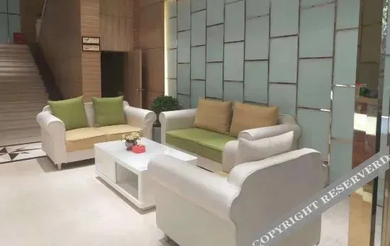 Zitong Aijia Business Hotel