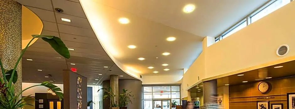 Hampton Inn & Suites Boston-Crosstown Center