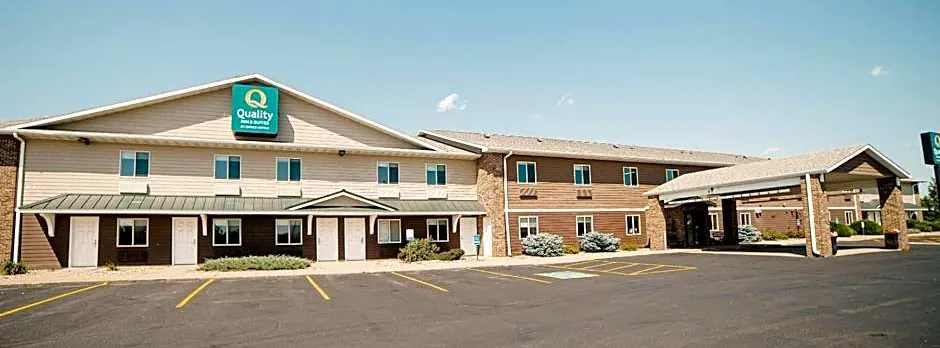 Quality Inn & Suites Watertown near Prairie Lakes Ice Arena