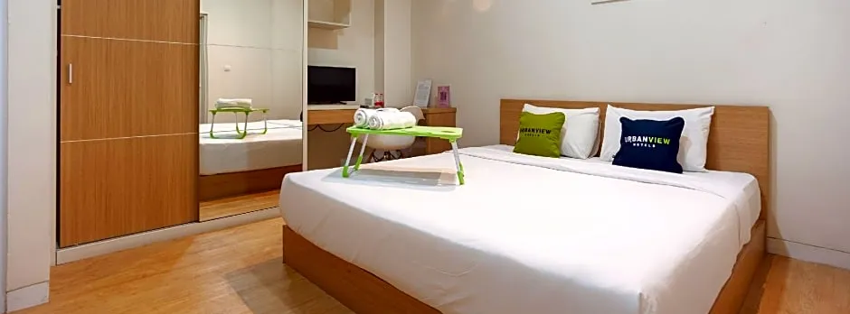 Urbanview Hotel Jagakarsa by RedDoorz
