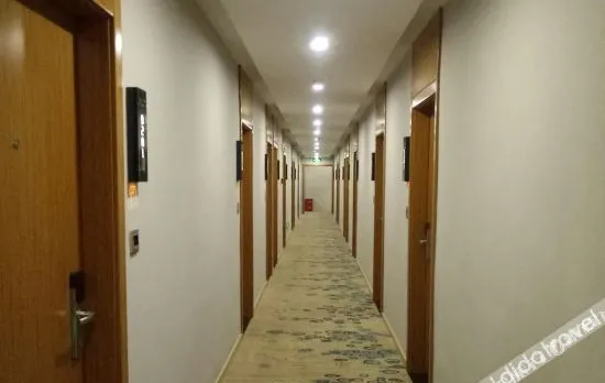 Home Inn·UP Huayi Selected Hotel (Tangshan Beixin Road Bafang Shopping Plaza)