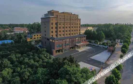 Vienna Hotel （Henan Xuchang Yanling Huadu Avenue store）