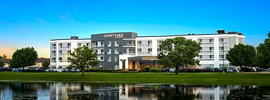 Courtyard by Marriott Evansville East