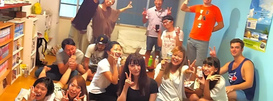Okinawa Guest House Little Asia