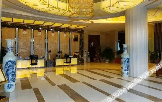 Ziyun Dongzimen Hotel