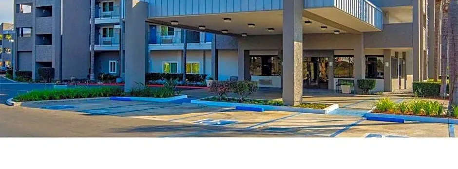 Motel 6 Anaheim, CA - Maingate