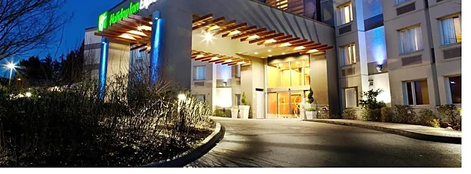 Holiday Inn Express-Langley By IHG