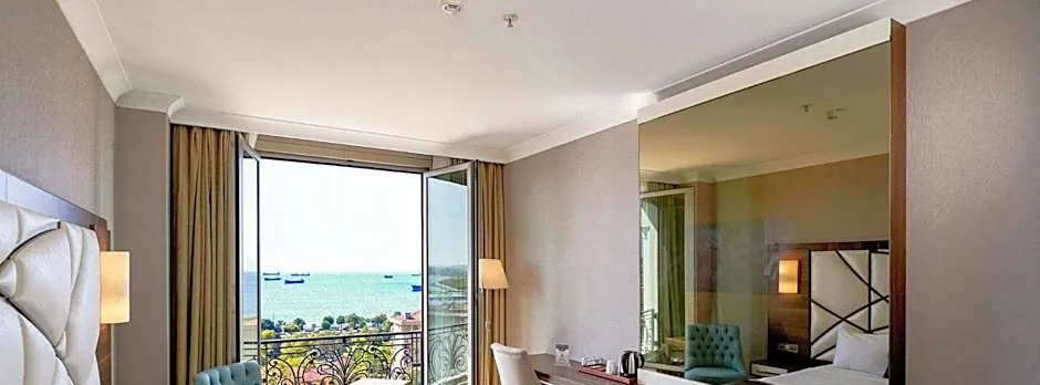 The Grand Mira Hotel