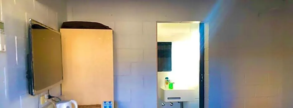 OXFORD HOTEL MOTEL