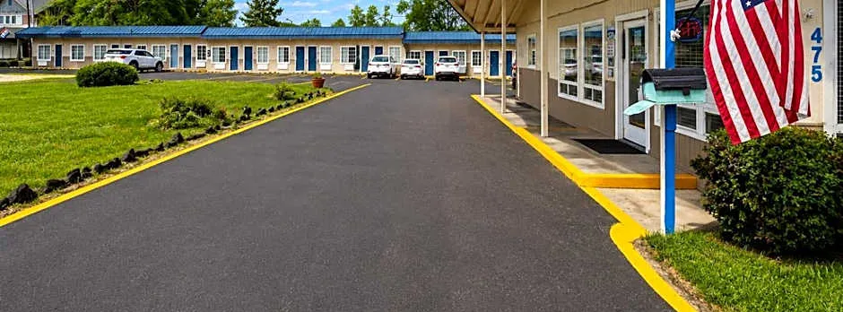 Royal Gateway Motel