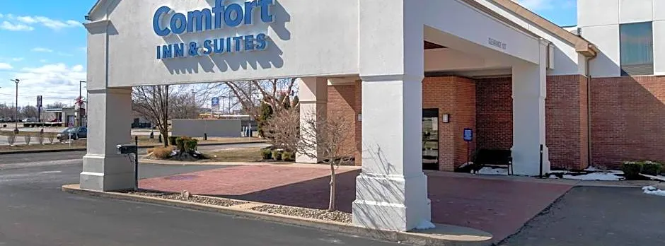 Comfort Inn & Suites Toledo North