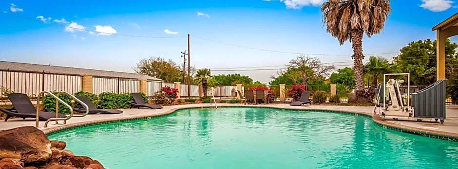 SureStay Hotel by Best Western Floresville