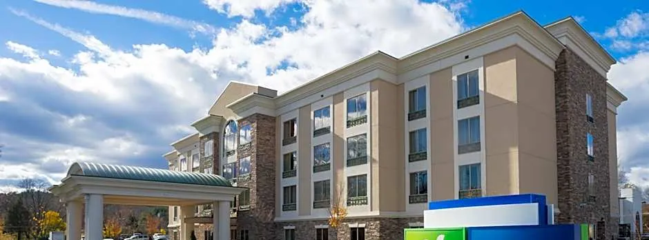 Holiday Inn Express and Suites - Stroudsburg By IHG