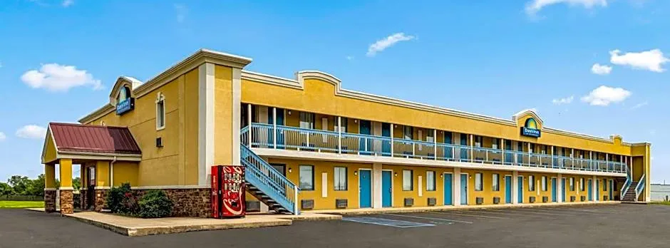Days Inn by Wyndham Fort Wayne