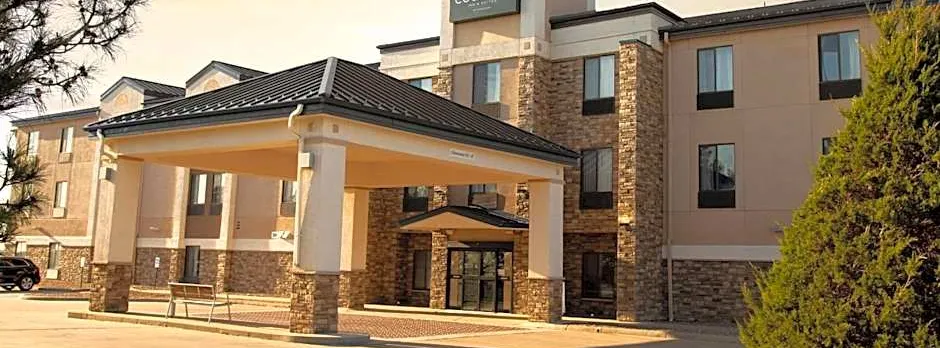 Country Inn & Suites by Radisson, Garden City, KS