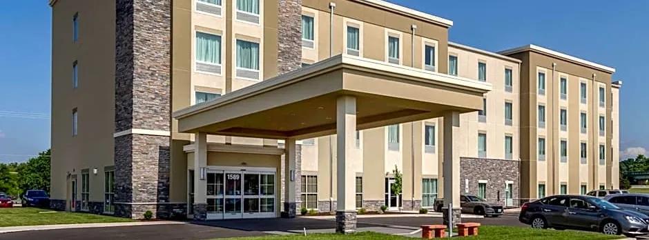 Comfort Inn & Suites - Harrisburg Airport - Hershey South