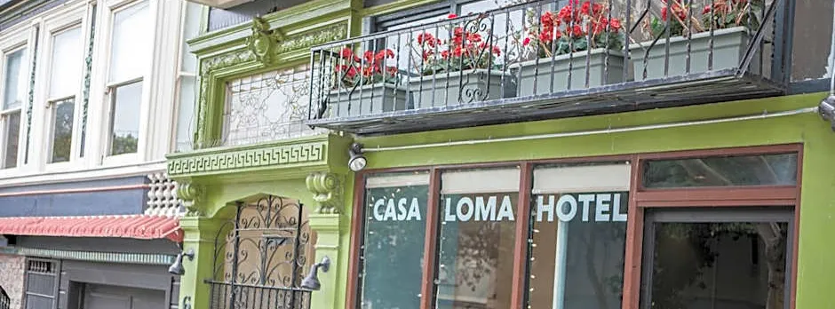 Casa Loma Hotel