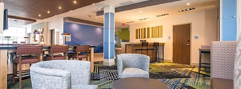 Holiday Inn Express and Suites Rehoboth Beach By IHG